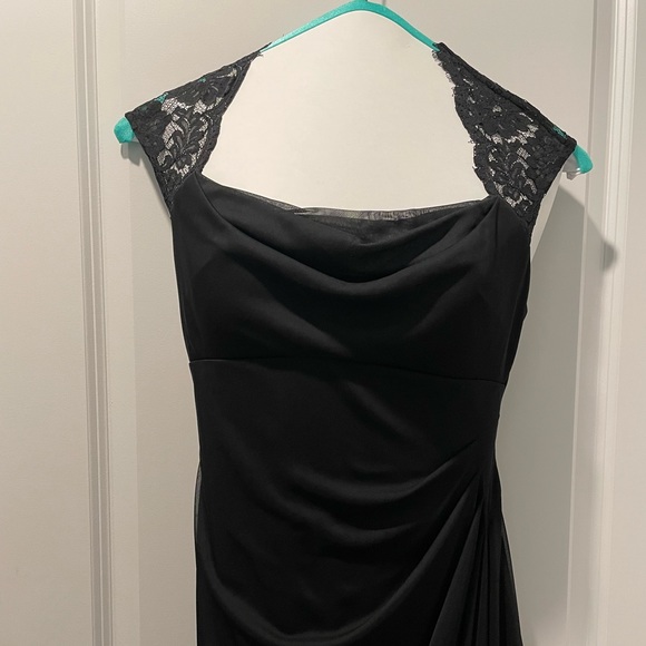 Black Formal Keyhole Dress - Picture 2 of 6